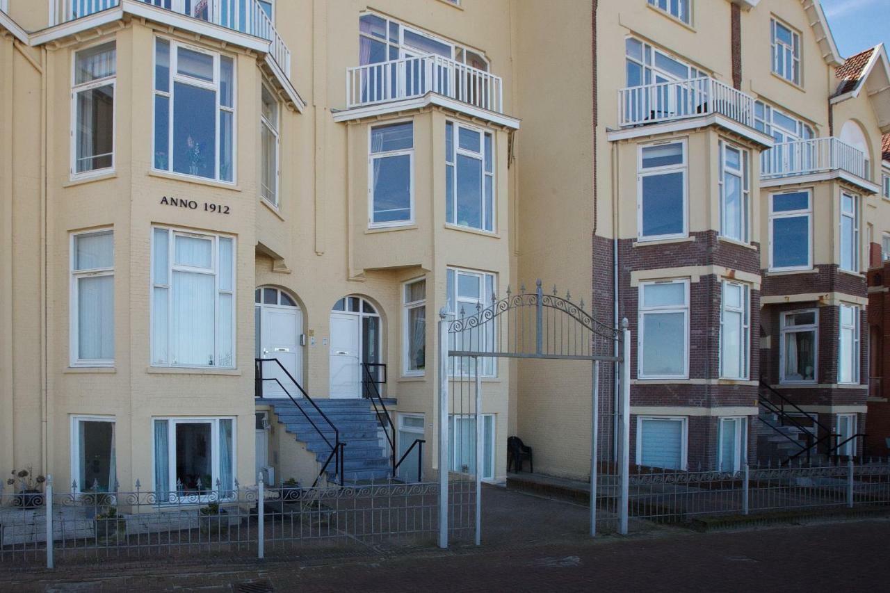 Apartment 45d