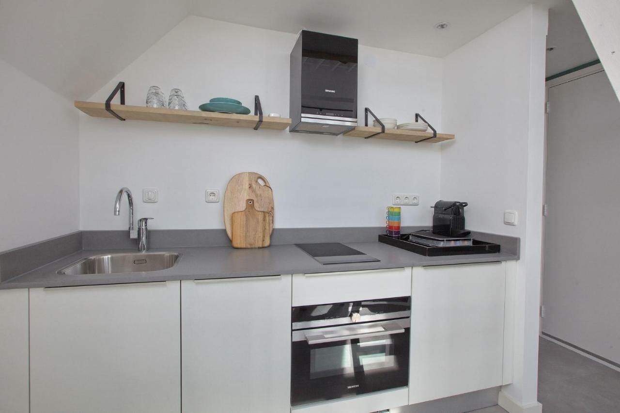 Apartment 45d