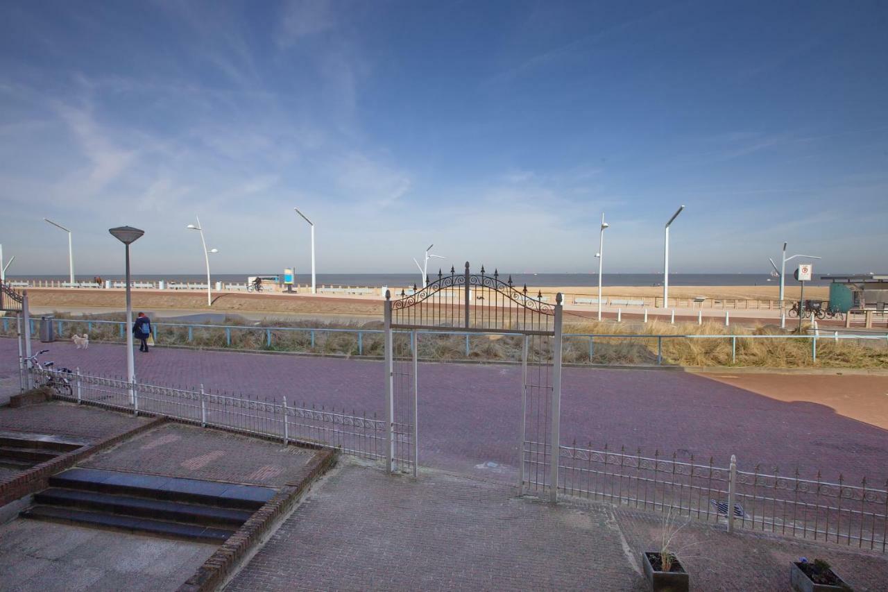 45d Den Haag