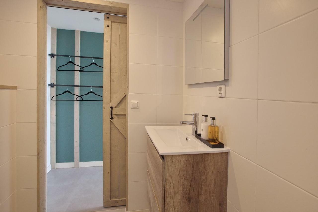Apartment 45d *